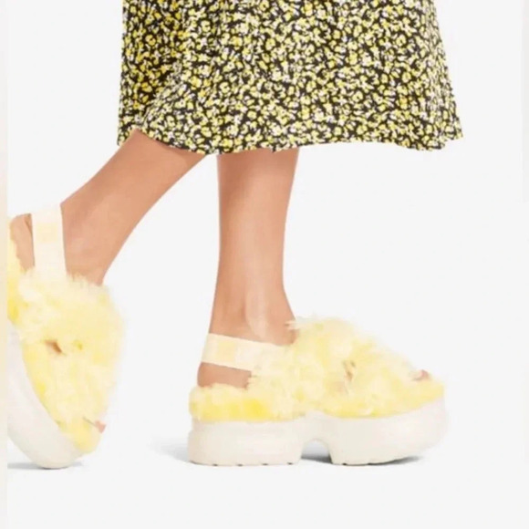 UGG Fluff Sugar Platform Yellow - Picture 1 of 12